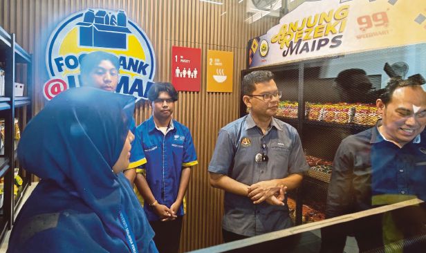Mesin layan diri IPR bantu usahawan B40 jana jualan lumayan