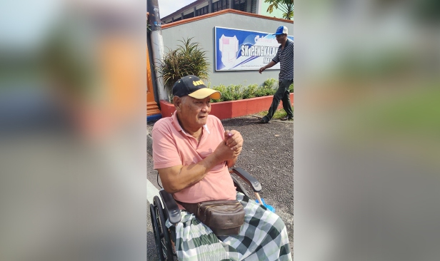 Penghuni pusat jagaan warga emas teruja keluar mengundi