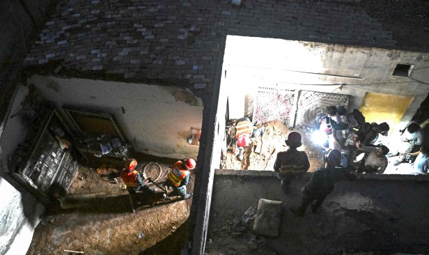 14 kanak-kanak maut bumbung pusat tuisyen runtuh