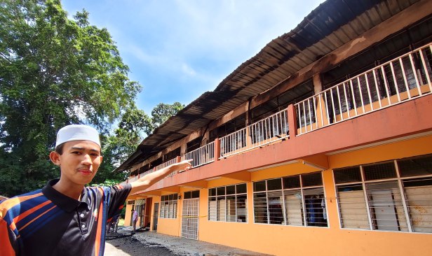 Jeritan pelajar lelaki selamatkan rakan  asrama