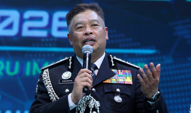 19 individu dikaitkan Network School di Forest City gagal dikesan - KP Imigresen
