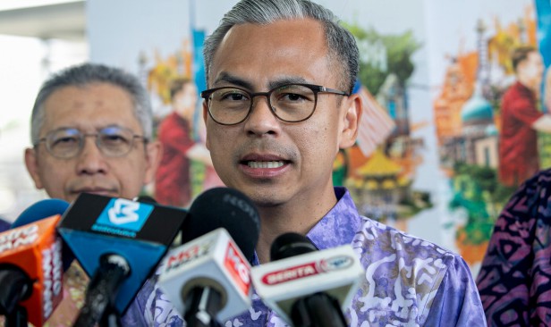 MCMC sekat lebih 3 bilion SMS, 2.5 bilion panggilan scam