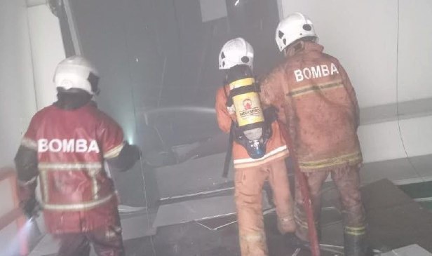 Enam cedera kilang terbakar di Kulai