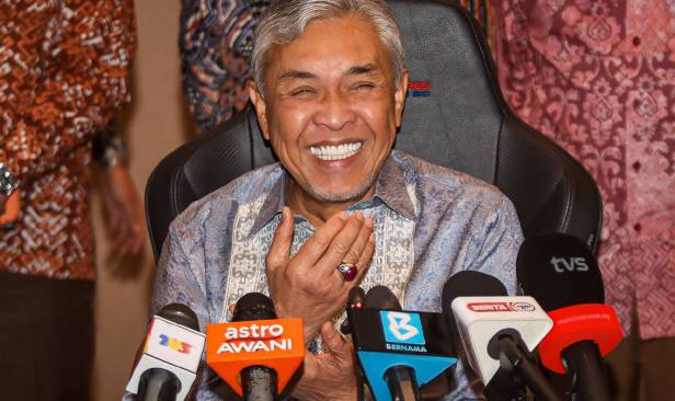 Zahid balas pantun Anwar, tegas kekal kerjasama hingga tamat penggal Parlimen