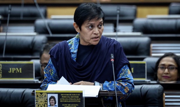 Syor pengasingan peranan Peguam Negara, Pendakwa Raya dipersembah kepada Majlis Raja-Raja - Menteri