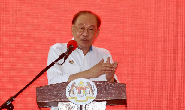 FELDA rugi hampir RM10 bilion akibat salah urus, campur tangan politik - PM