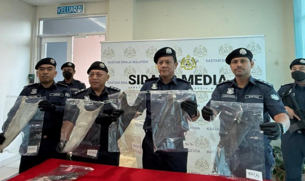 Sirip yu RM8.36 juta 'disorok' di sebalik kulit ikan