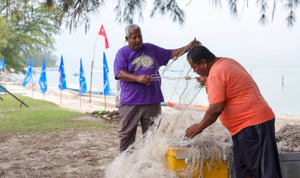 Pulau Sibu jangan dipinggirkan, selesaikan isu lesen nelayan