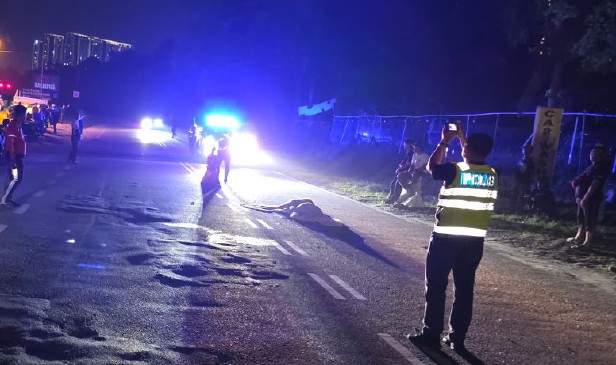 Juruteknik maut motosikal terbabas dirempuh kereta ketika pulang kerja