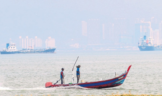 Pertahan kebebasan Selat Melaka model kestabilan maritim global