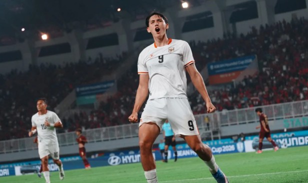 Baker ledak hatrik aksi sulung bersama Garuda