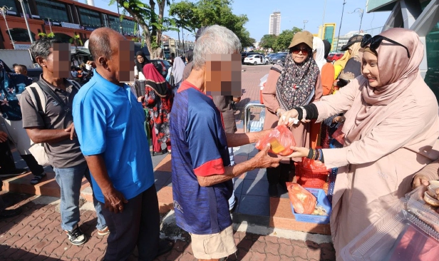 Projek Jalinan Kasih sedia makanan percuma sejak 15 tahun lalu