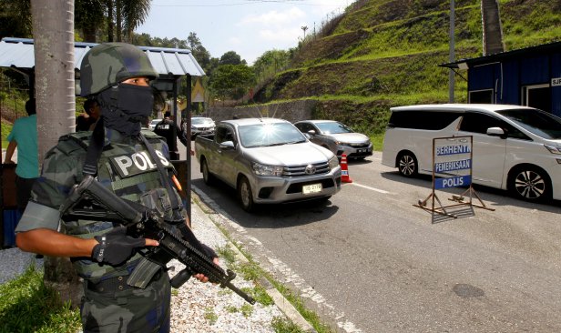 Remaja perempuan mengaku dapat upah RM150 jadi pengintip tekong darat