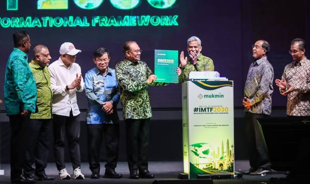 Tempoh sebulan untuk kementerian, jabatan berkaitan tangani isu tenaga kerja restoran - Anwar