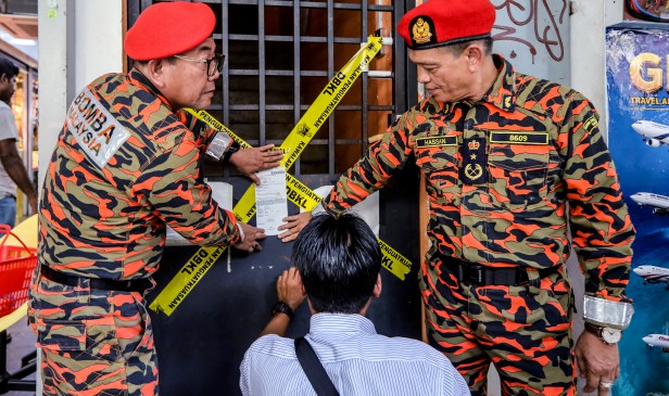27 bilik sewa ' sarang burung' atas bumbung 3 bangunan ibarat perangkap maut - Bomba