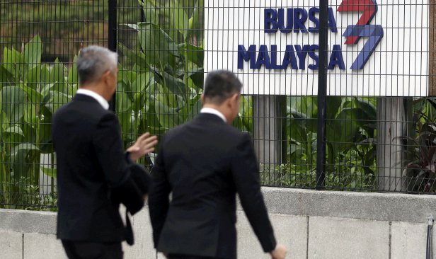 Sentimen berhati-hati tekan Bursa Malaysia awal dagangan