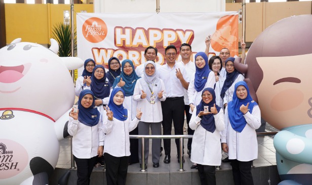 Farm Fresh sumbang 55,296 kotak susu percuma kepada murid prasekolah Kinta Utara