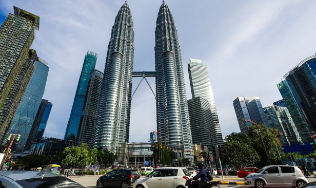 PETRONAS, kerajaan Terengganu meterai MoU teroka inisiatif berasaskan alam semula jadi