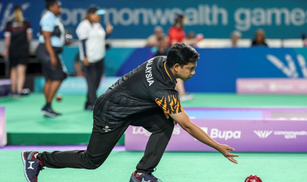 Izzat langkah kanan di Glasgow 2026
