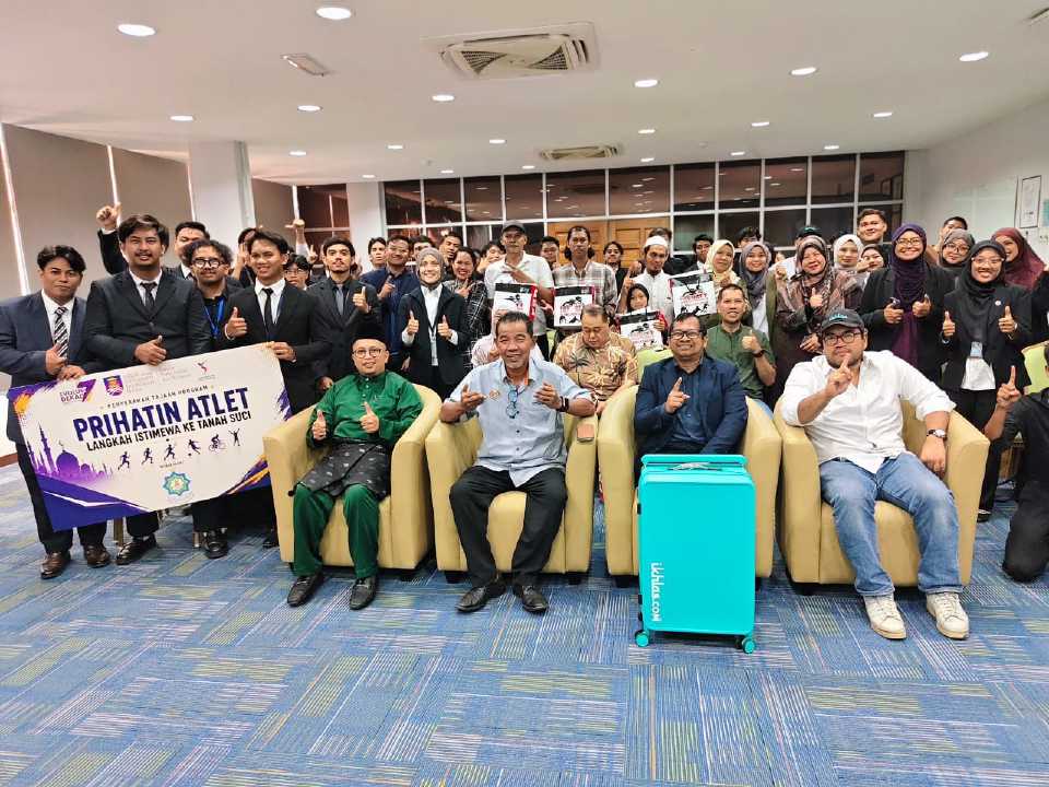 Tujuh bekas atlet terima tajaan umrah