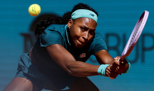Gauff bangkit di sebalik masalah kesihatan