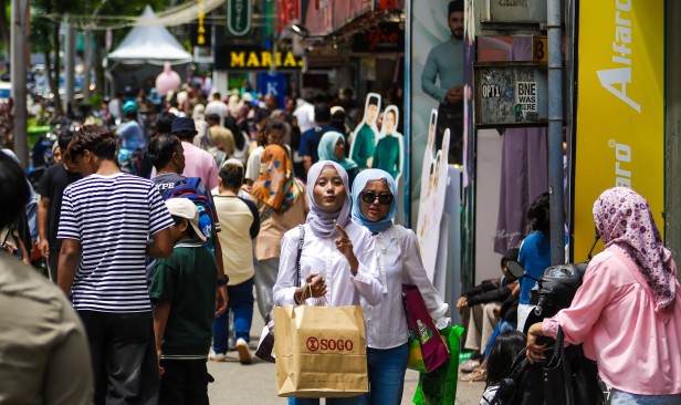 Kadar kenaikan gaji di Malaysia melebihi pertumbuhan produktiviti, namun masih rendah - Bank Dunia
